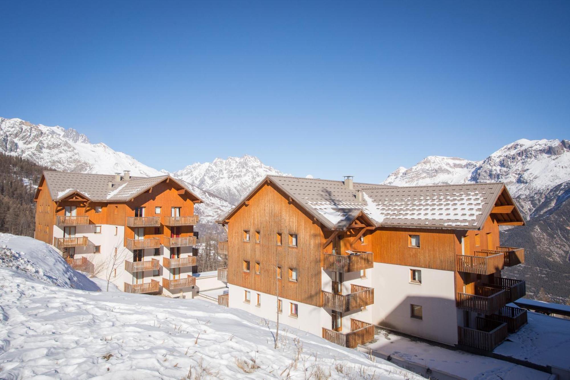 Les Gentianes By Actisource Aparthotel Puy-Saint-Vincent Exteriör bild